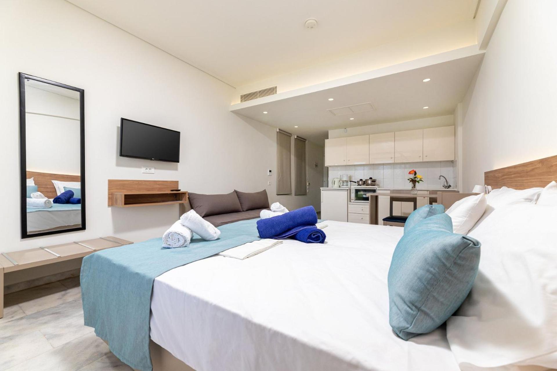Kostakis Aparthotel 3*